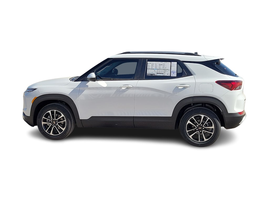 Thumbnail: 2026 Chevrolet TrailBlazer - 3