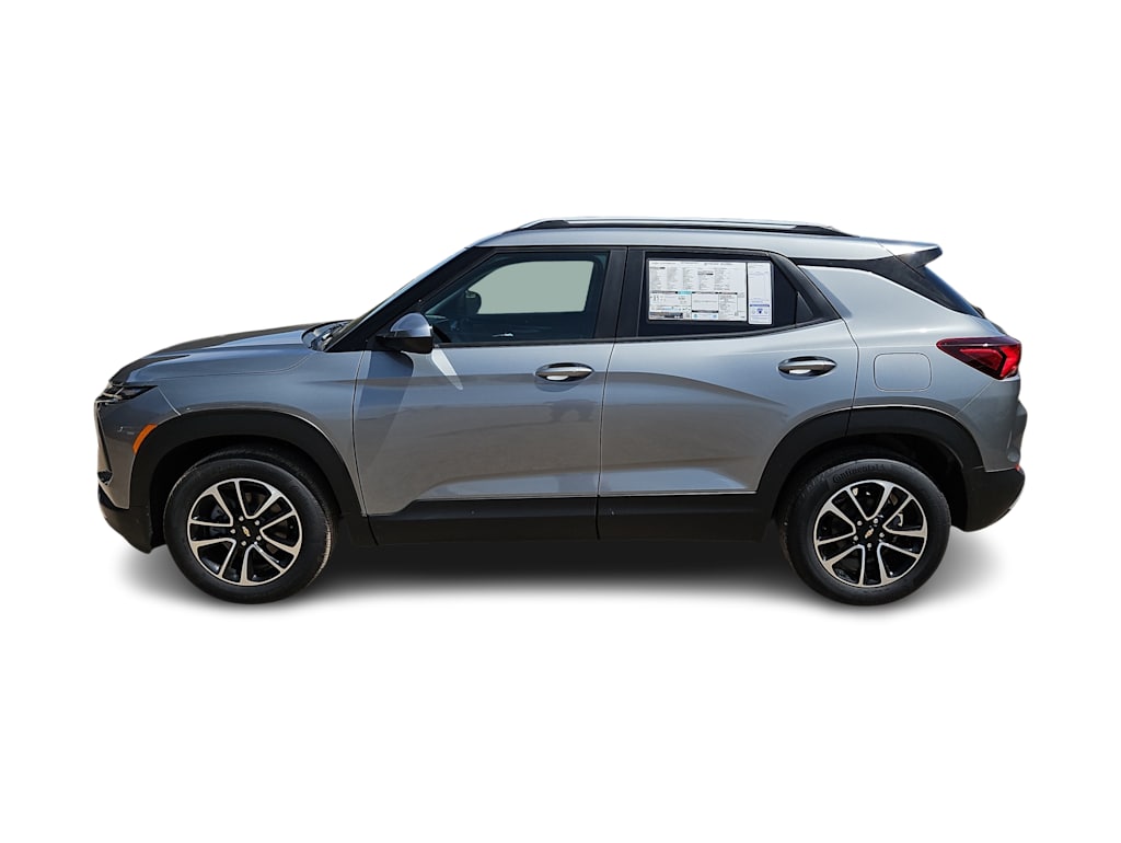 Thumbnail: 2026 Chevrolet TrailBlazer - 3