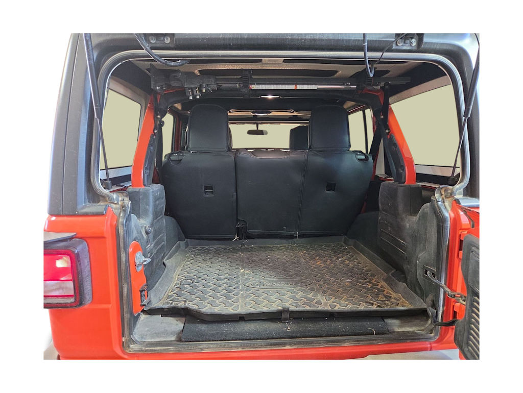 Thumbnail: 2018 Jeep Wrangler - 15