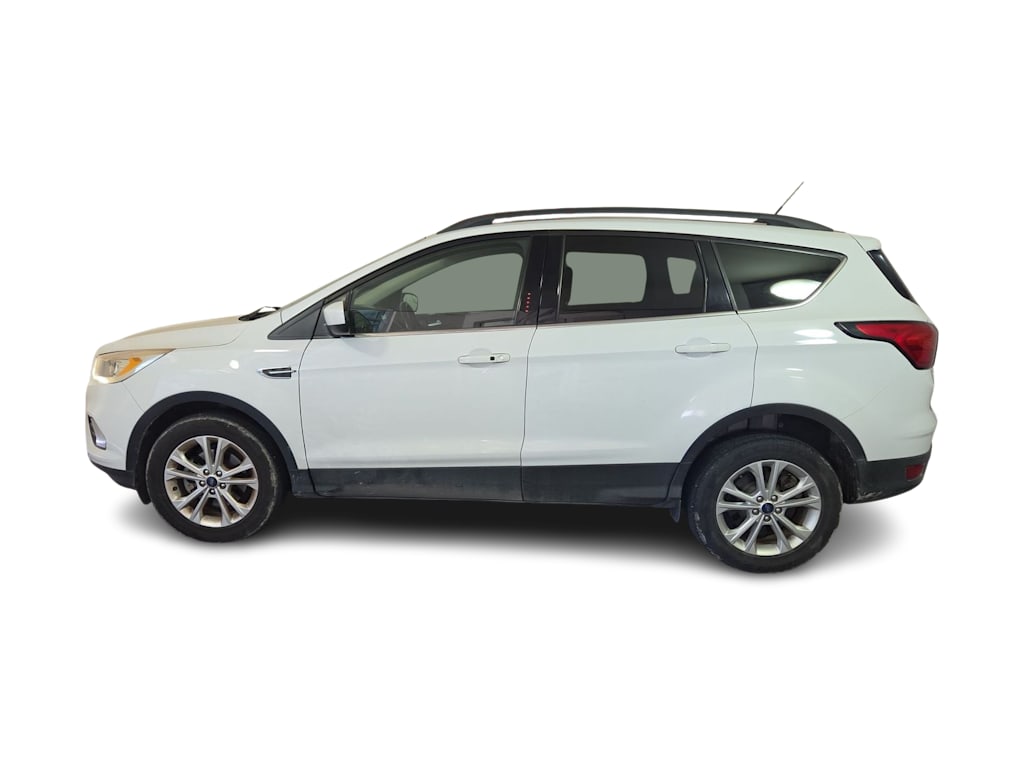 Thumbnail: 2019 Ford Escape - 3