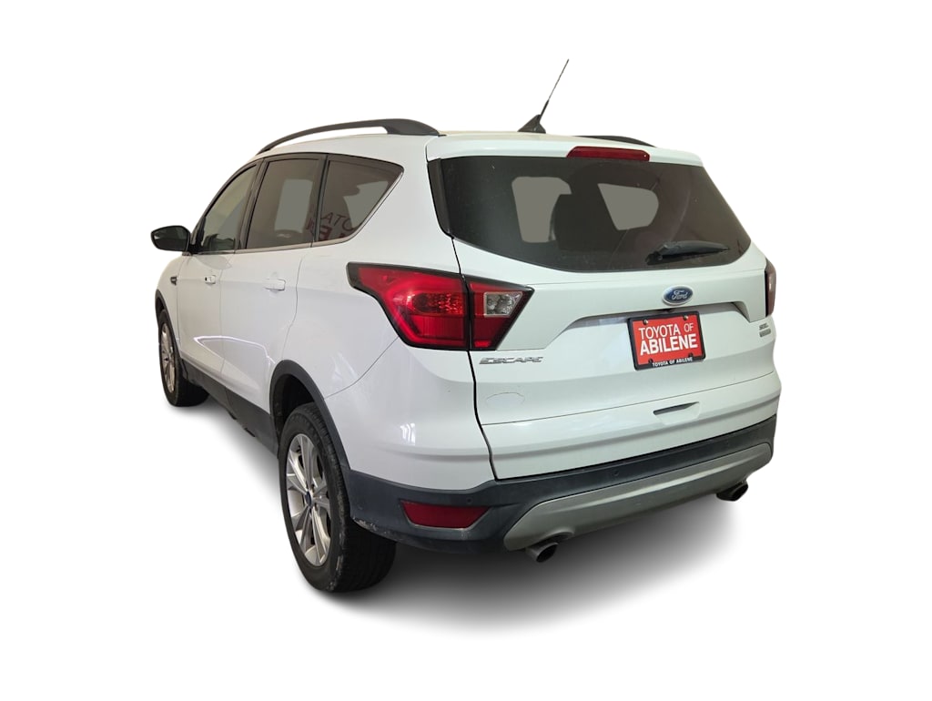Thumbnail: 2019 Ford Escape - 4