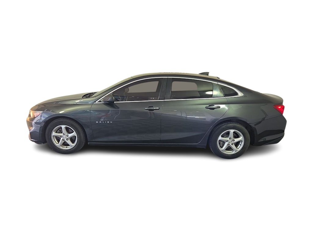 Thumbnail: 2018 Chevrolet Malibu - 3