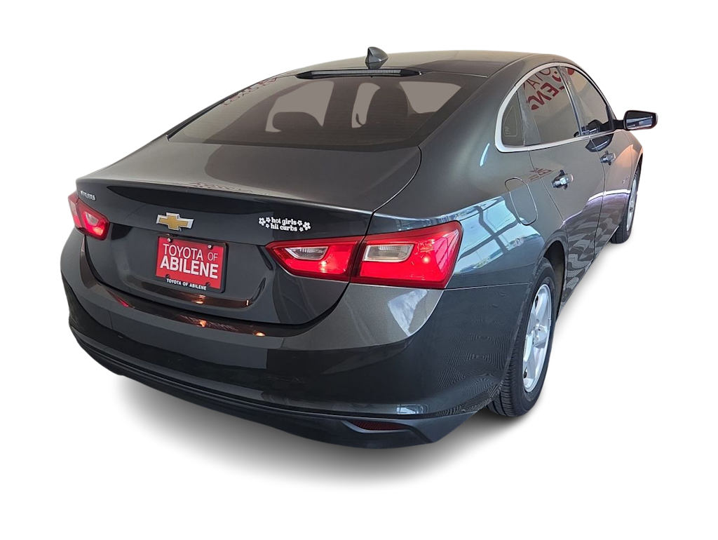 Thumbnail: 2018 Chevrolet Malibu - 19