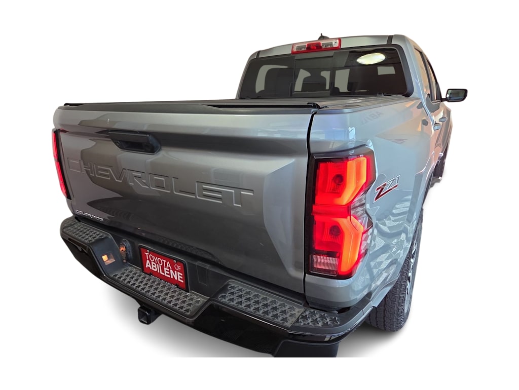 Thumbnail: 2023 Chevrolet Colorado - 17
