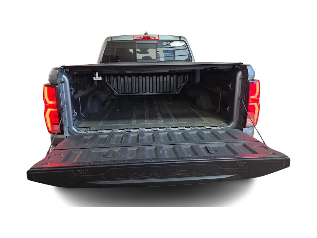 Thumbnail: 2023 Chevrolet Colorado - 14