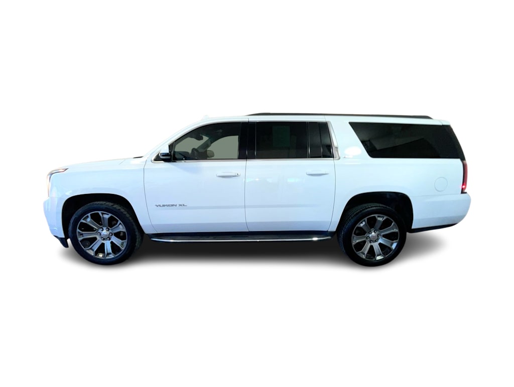 Thumbnail: 2017 GMC Yukon XL - 3