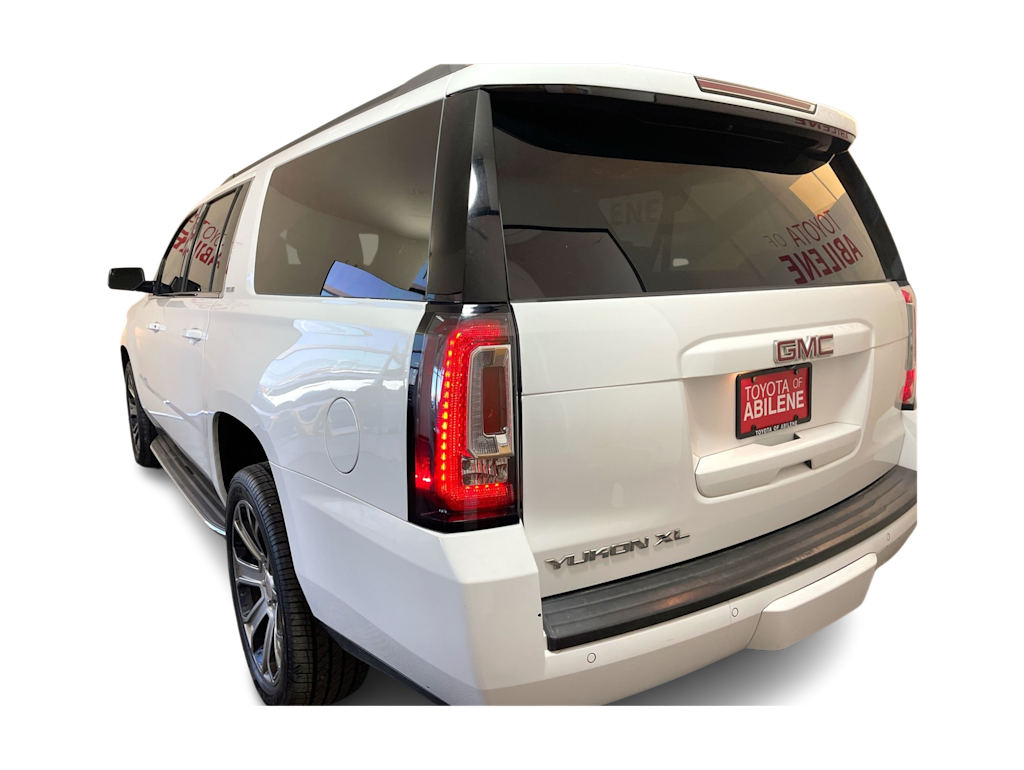 Thumbnail: 2017 GMC Yukon XL - 4