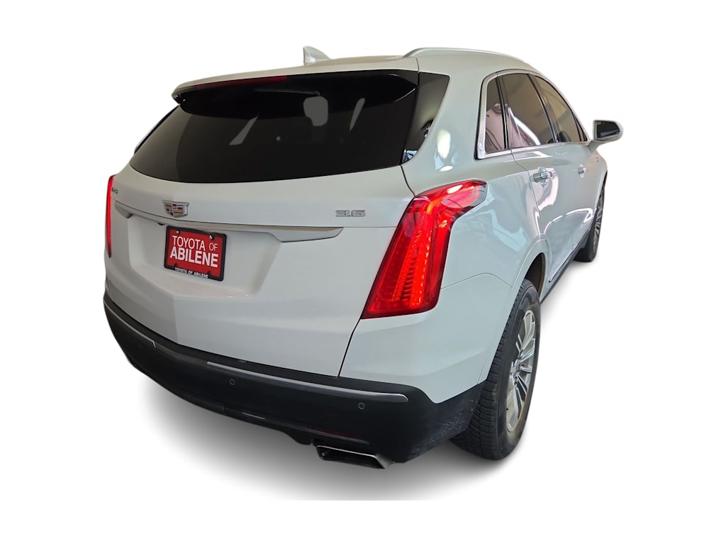 Thumbnail: 2019 Cadillac XT5 - 17