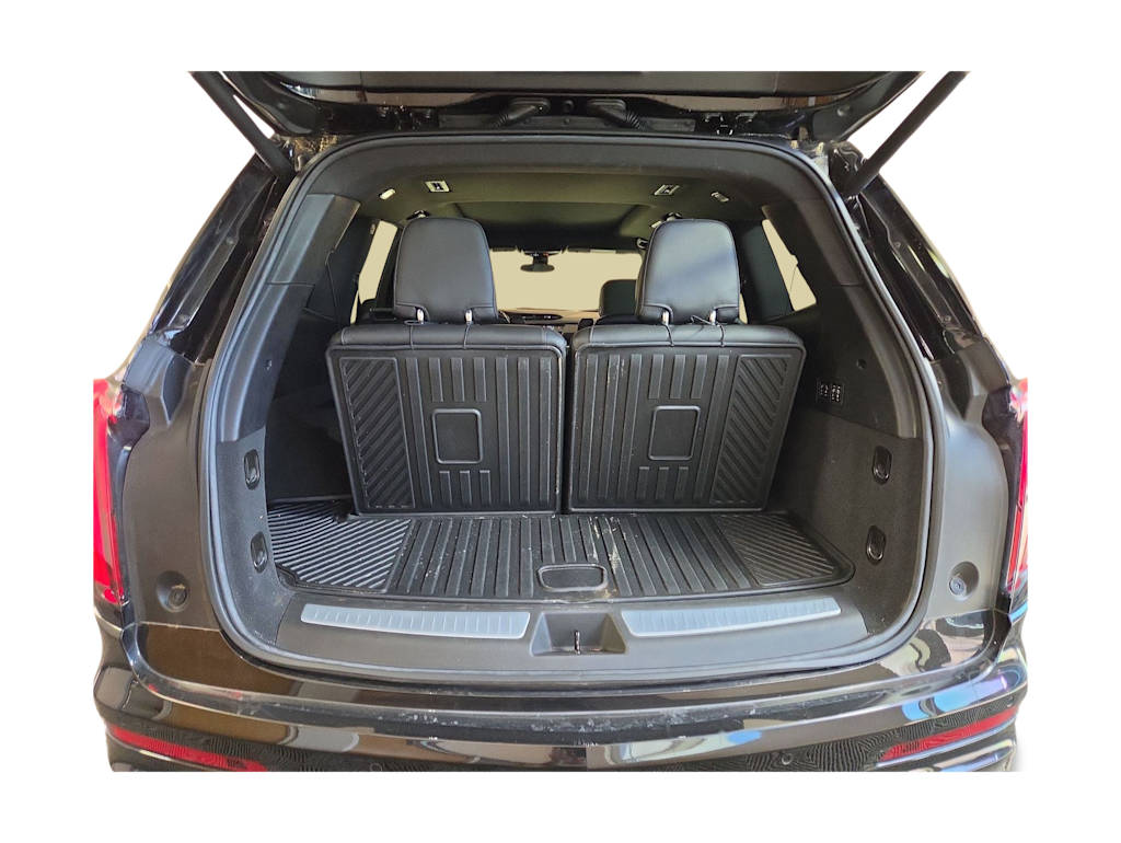 Thumbnail: 2023 Cadillac XT6 - 16