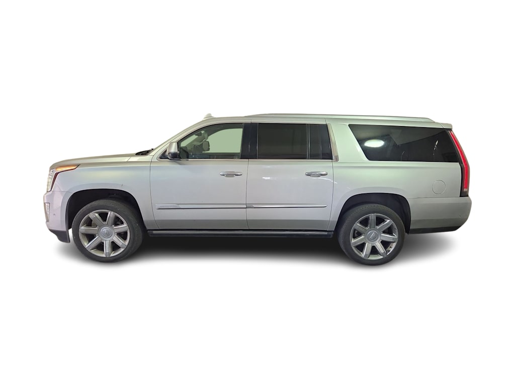 Thumbnail: 2019 Cadillac Escalade - 3