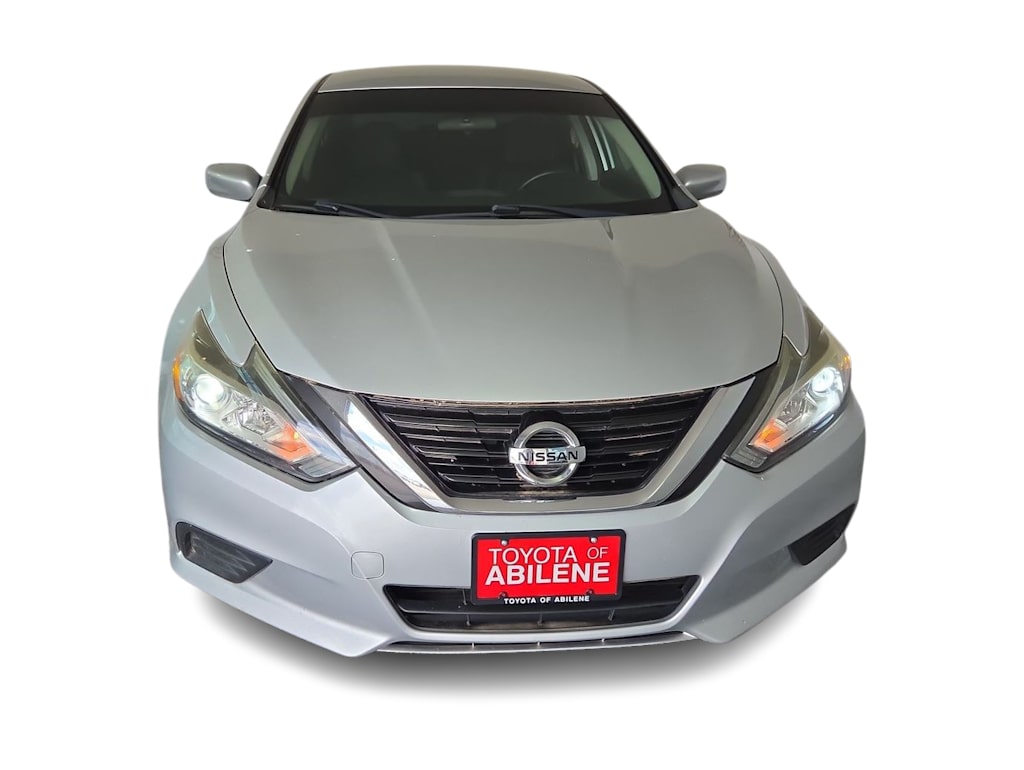 Thumbnail: 2017 Nissan Altima - 6