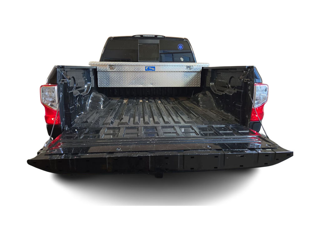 Thumbnail: 2021 Nissan Titan - 14