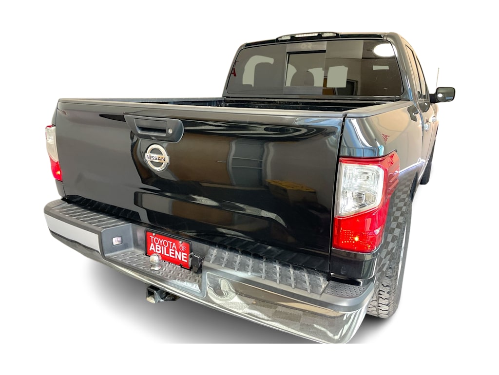 Thumbnail: 2019 Nissan Titan - 19