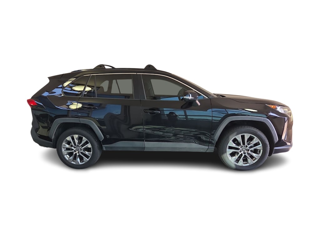 Thumbnail: 2021 Toyota RAV4 - 20