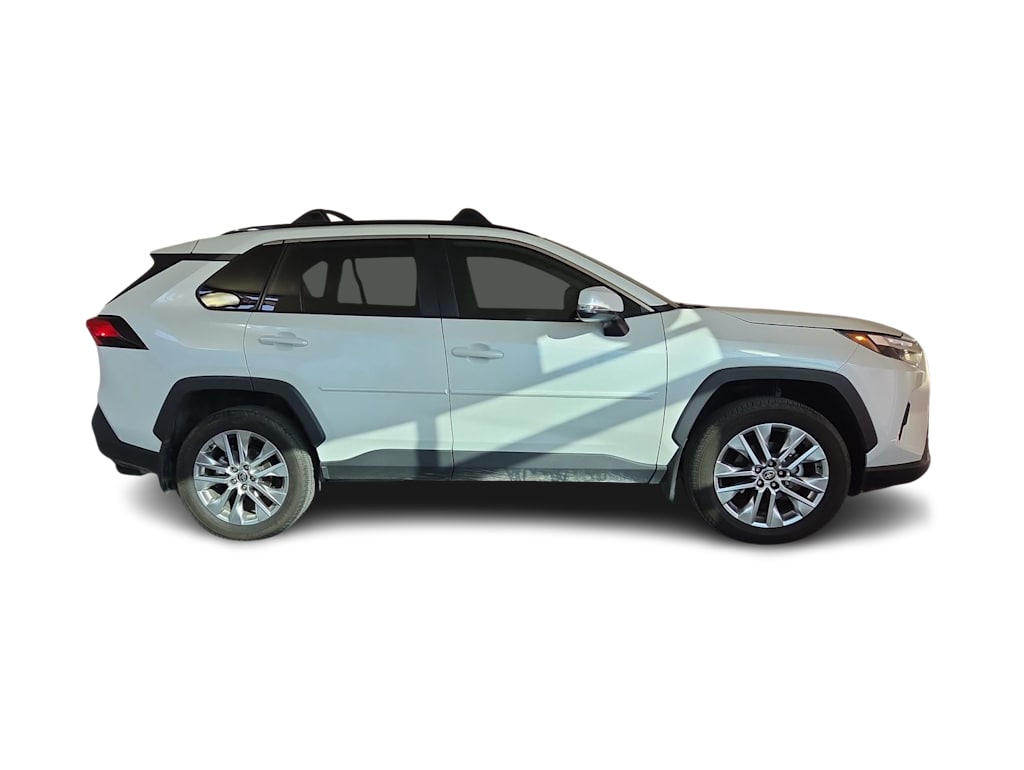 Thumbnail: 2025 Toyota RAV4 - 21
