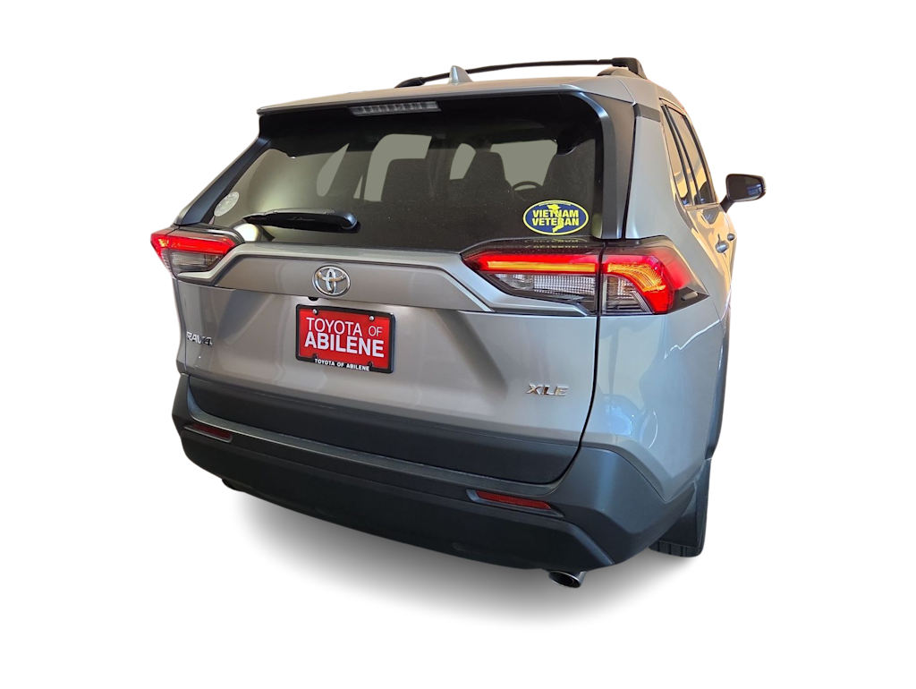 Thumbnail: 2023 Toyota RAV4 - 20