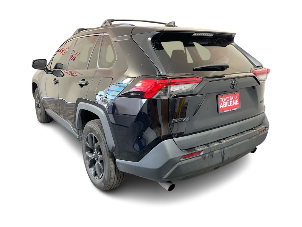 Thumbnail: 2021 Toyota RAV4 - 4
