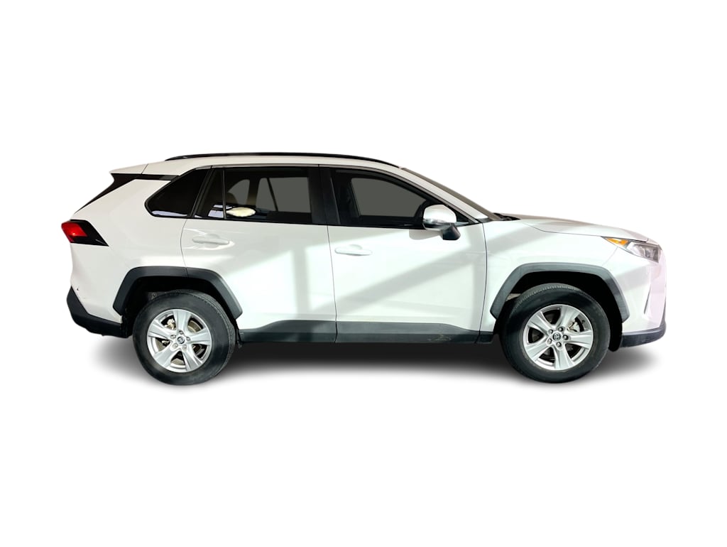 Thumbnail: 2020 Toyota RAV4 - 21