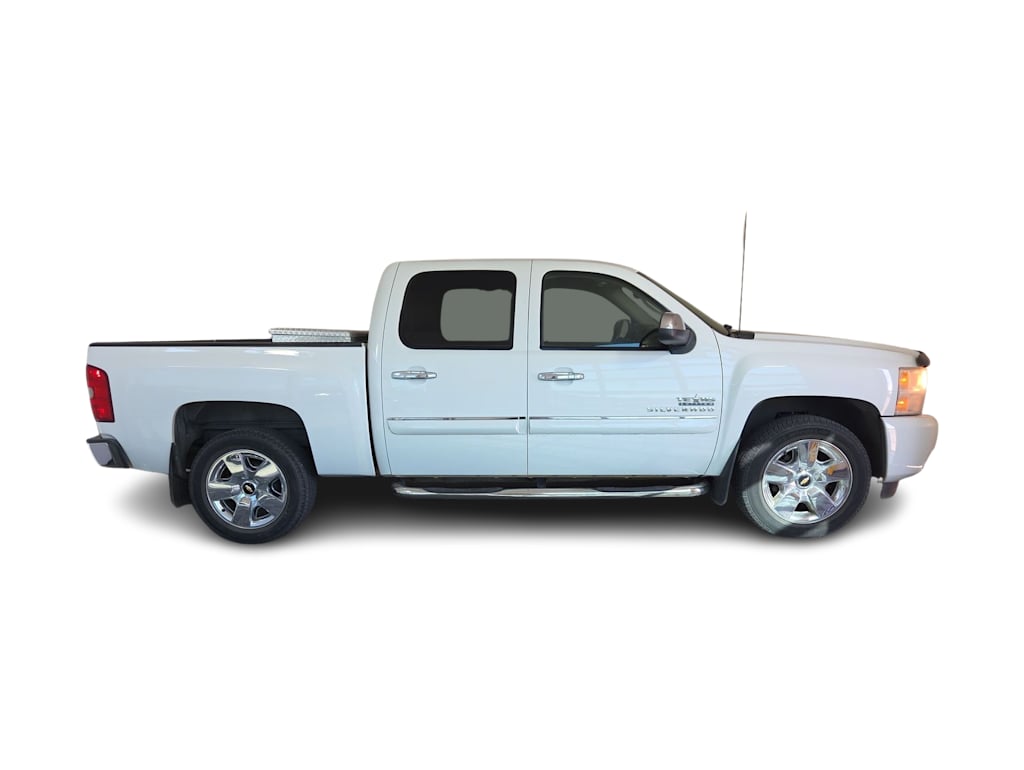 Thumbnail: 2011 Chevrolet Silverado 1500 - 20