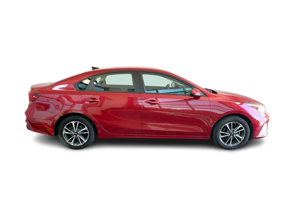 Thumbnail: 2024 Kia Forte - 19
