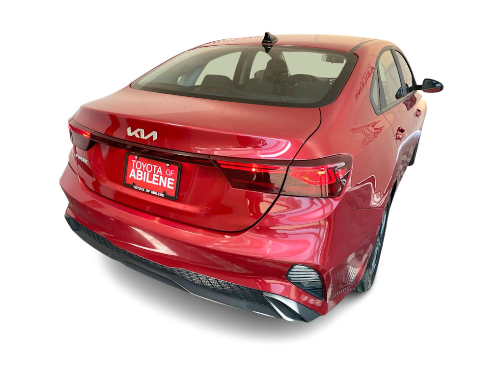 Thumbnail: 2024 Kia Forte - 18