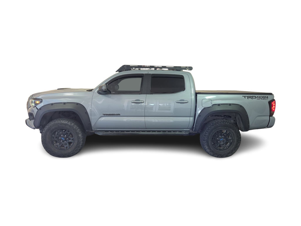Thumbnail: 2019 Toyota Tacoma - 3
