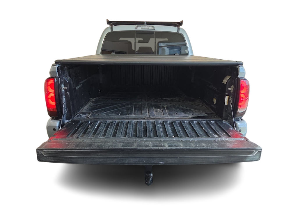 Thumbnail: 2019 Toyota Tacoma - 16