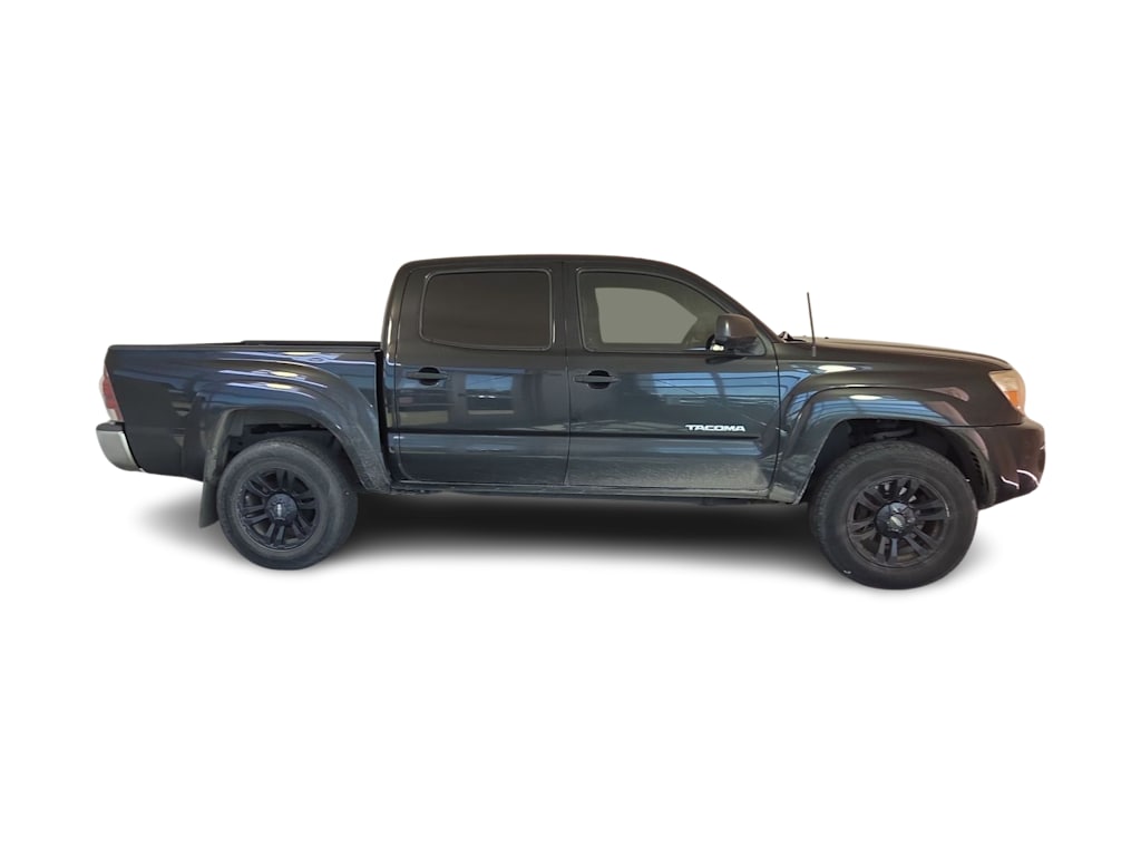 Thumbnail: 2010 Toyota Tacoma - 18