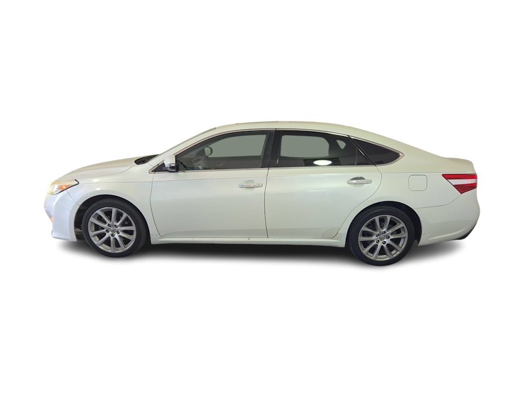 Thumbnail: 2013 Toyota Avalon - 3