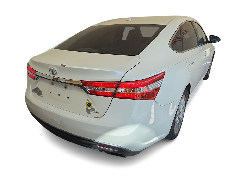 Thumbnail: 2013 Toyota Avalon - 18