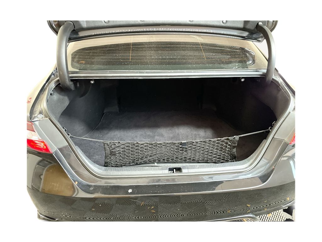 Thumbnail: 2020 Toyota Camry - 16