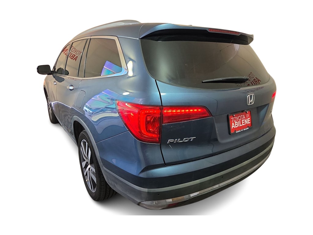 Thumbnail: 2017 Honda Pilot - 4