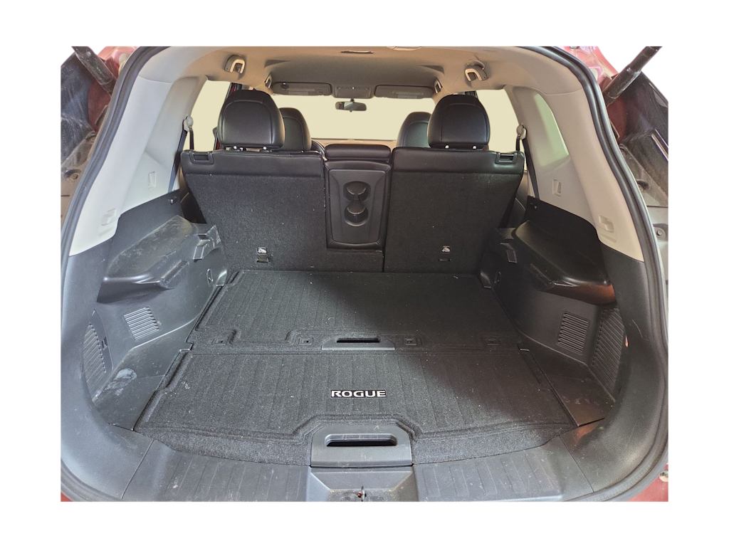 Thumbnail: 2015 Nissan Rogue - 16