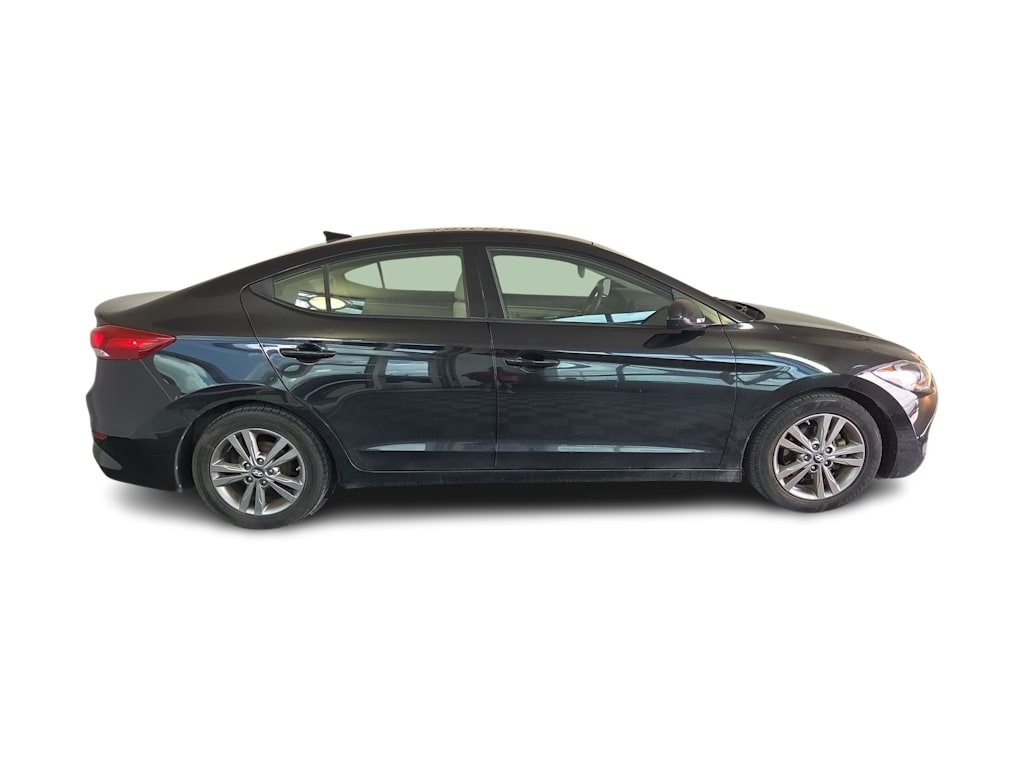 Thumbnail: 2017 Hyundai Elantra - 22