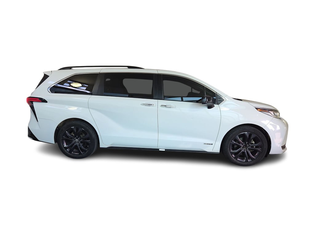 Thumbnail: 2021 Toyota Sienna - 21
