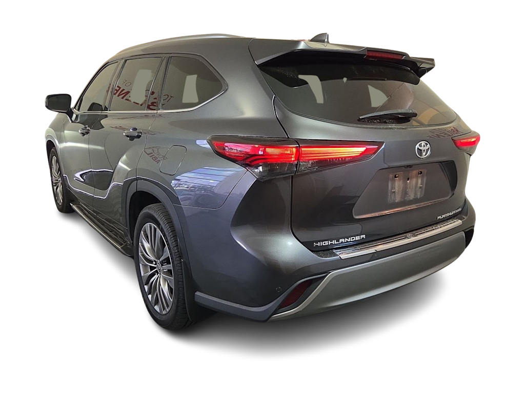 Thumbnail: 2021 Toyota Highlander - 4
