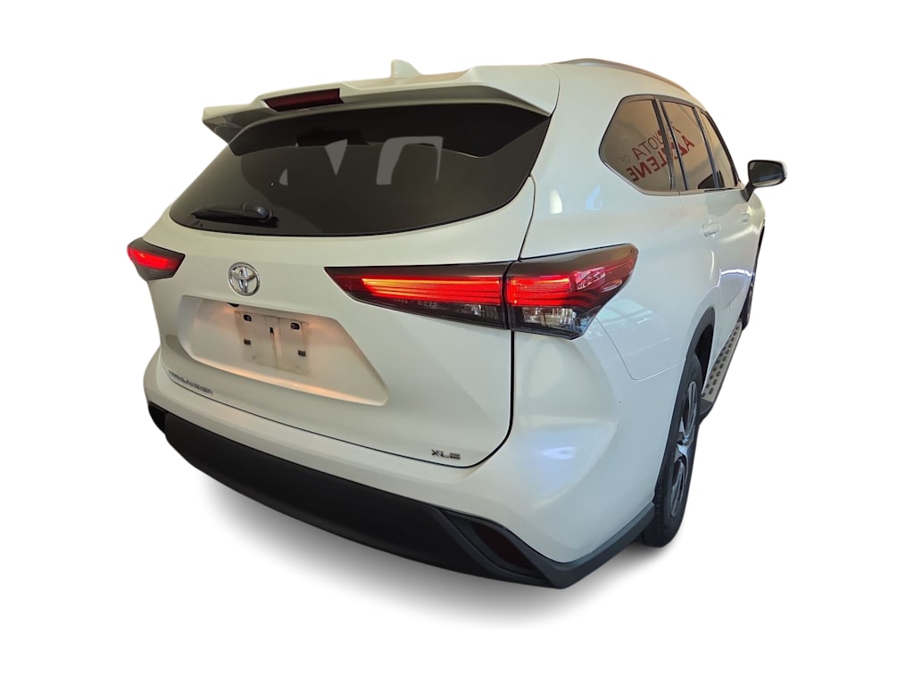Thumbnail: 2021 Toyota Highlander - 20