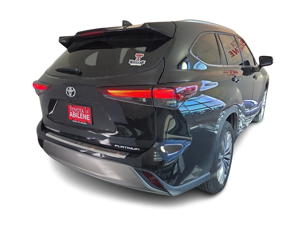 Thumbnail: 2024 Toyota Highlander - 20