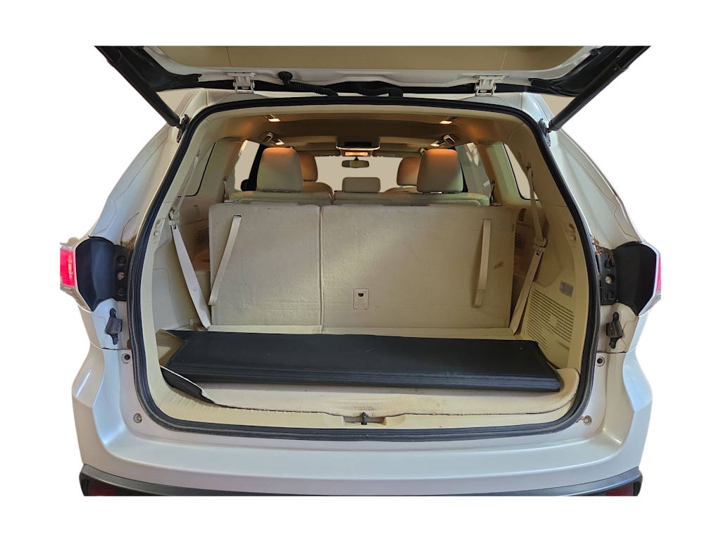 Thumbnail: 2014 Toyota Highlander - 17