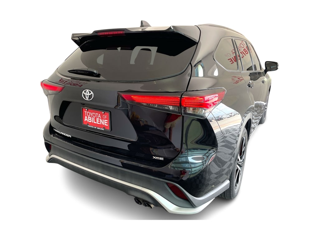 Thumbnail: 2022 Toyota Highlander - 19