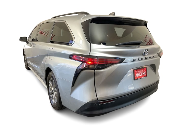 2021 Toyota Sienna XLE 4