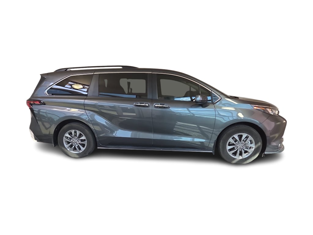 Thumbnail: 2025 Toyota Sienna - 19