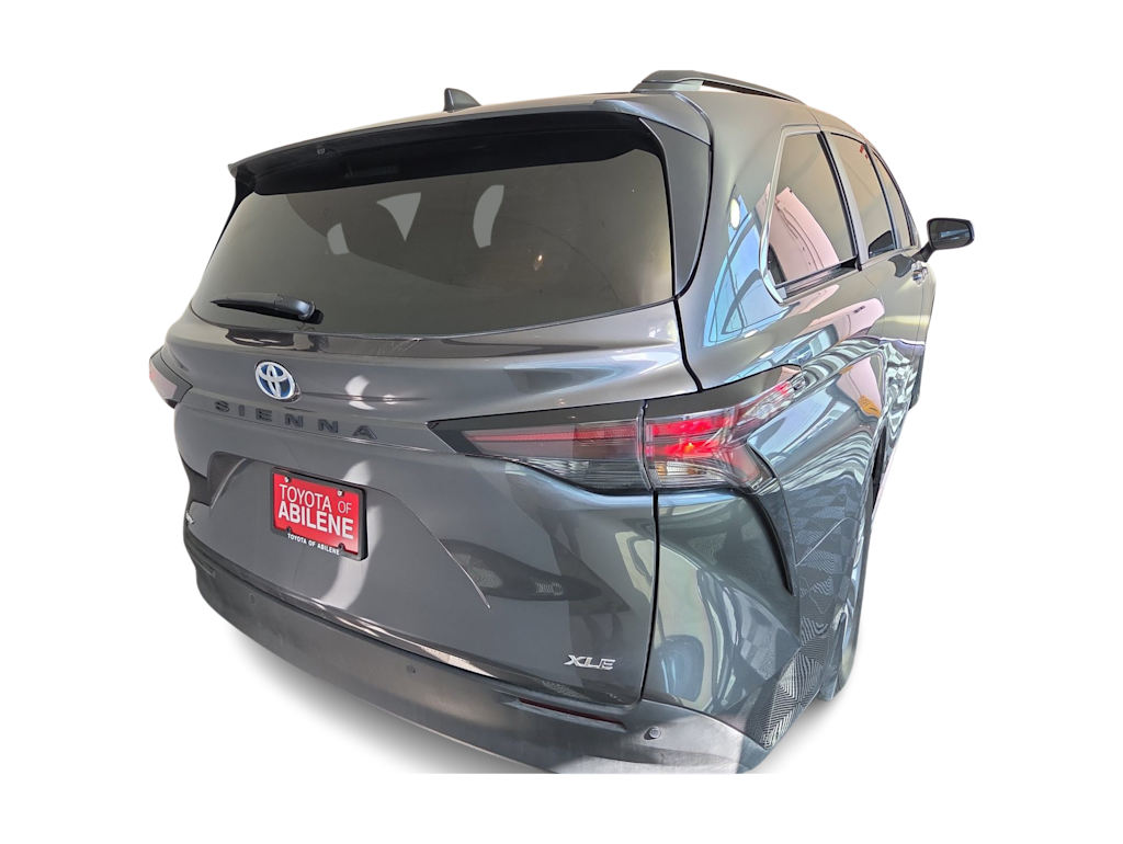 Thumbnail: 2025 Toyota Sienna - 18