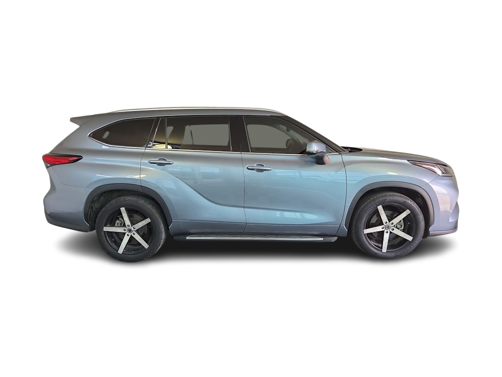 Thumbnail: 2021 Toyota Highlander - 19