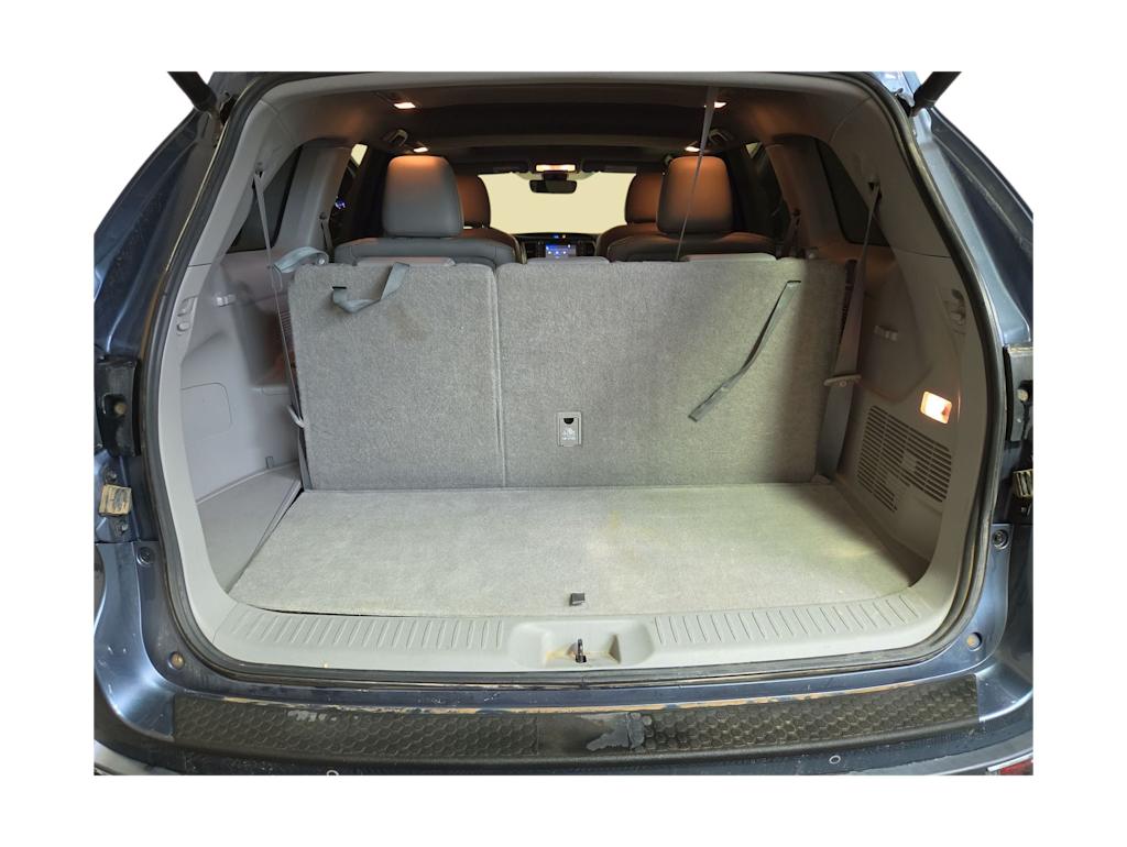 Thumbnail: 2019 Toyota Highlander - 16