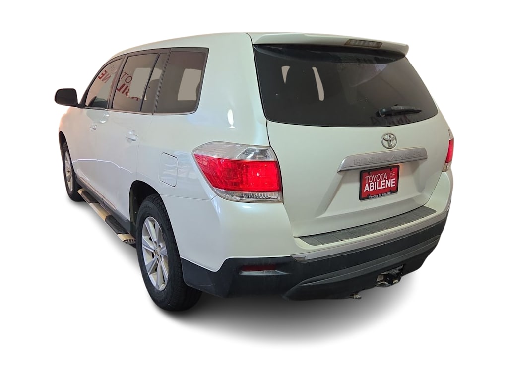 Thumbnail: 2011 Toyota Highlander - 4