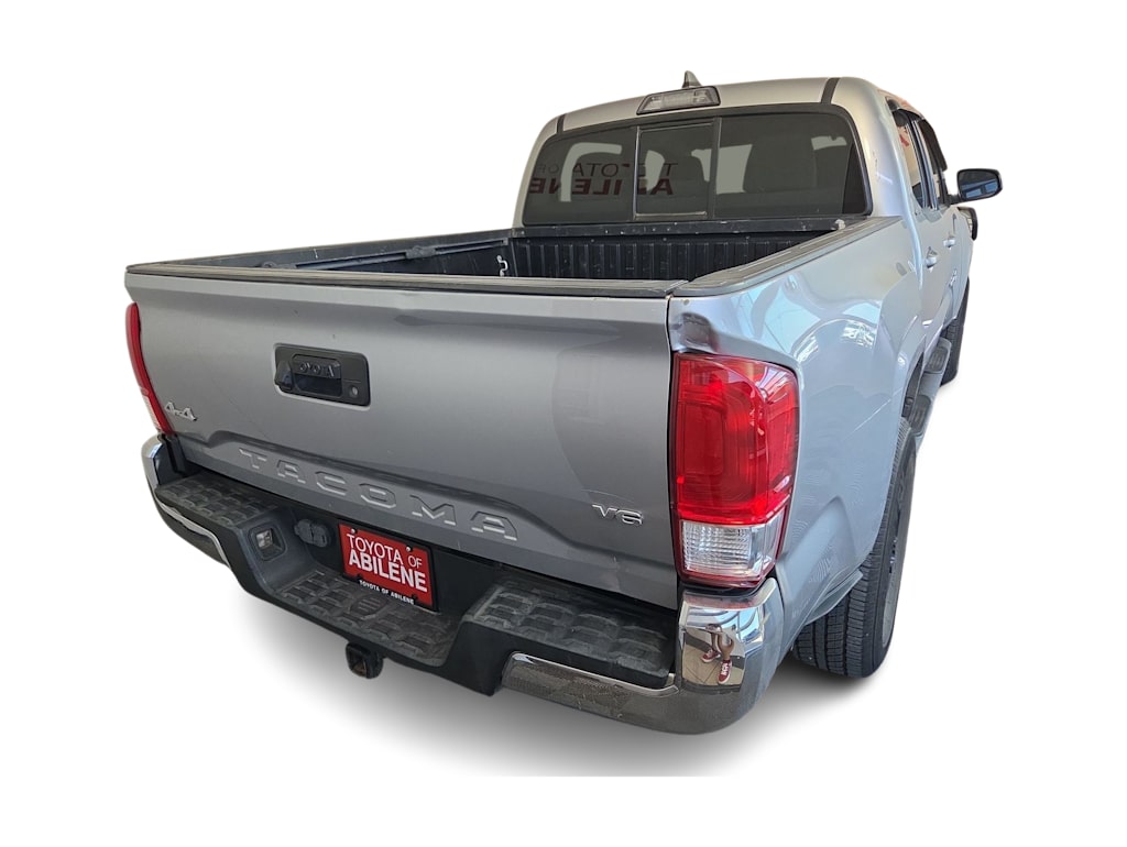 Thumbnail: 2016 Toyota Tacoma - 19