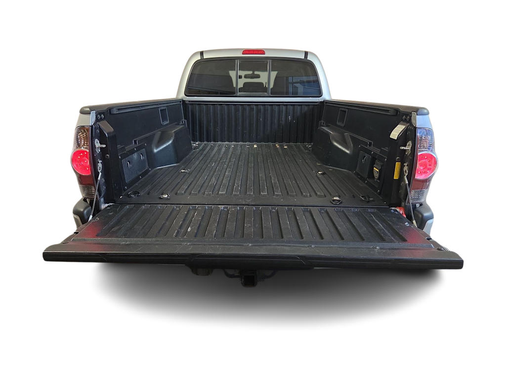 Thumbnail: 2011 Toyota Tacoma - 16