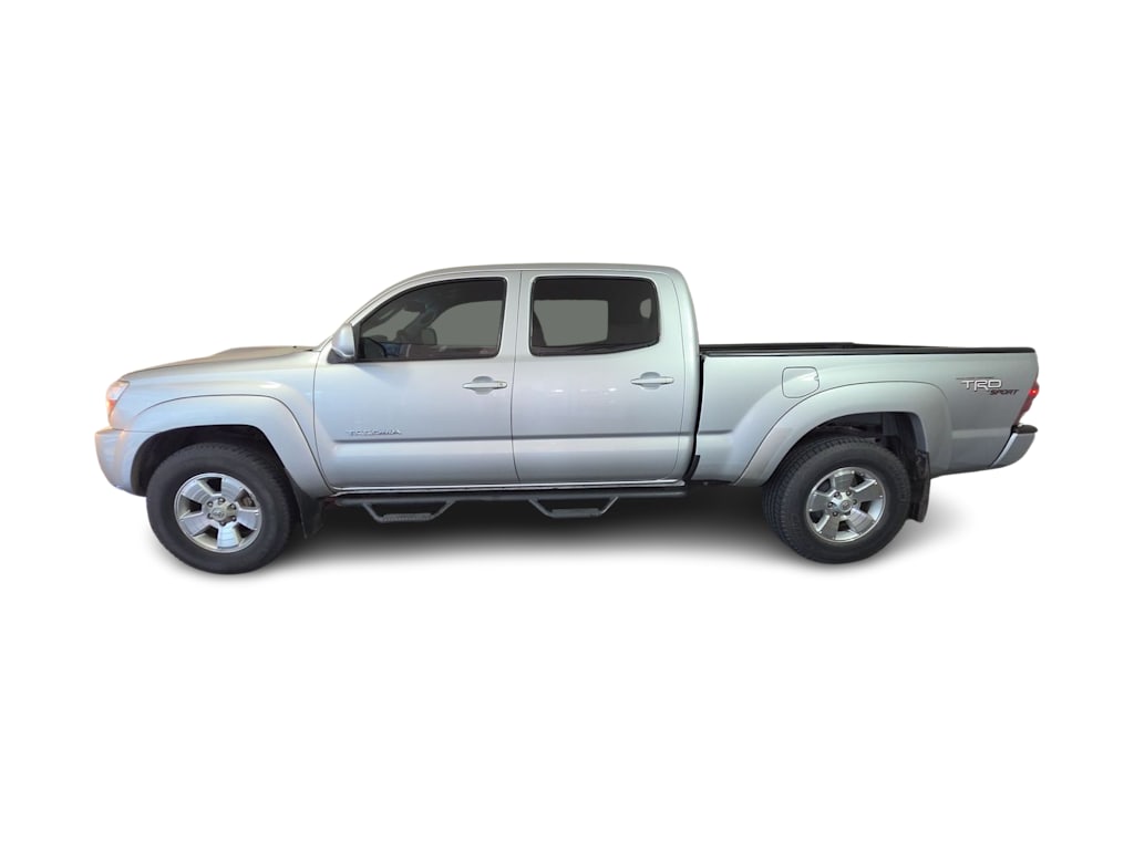 Thumbnail: 2011 Toyota Tacoma - 3