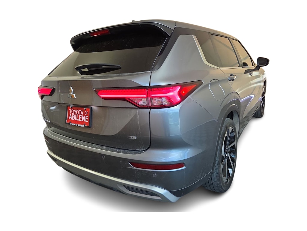 Thumbnail: 2024 Mitsubishi Outlander - 19
